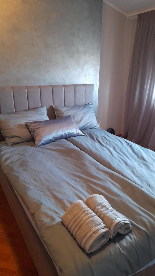 Apartment Maras Porec Exterior photo